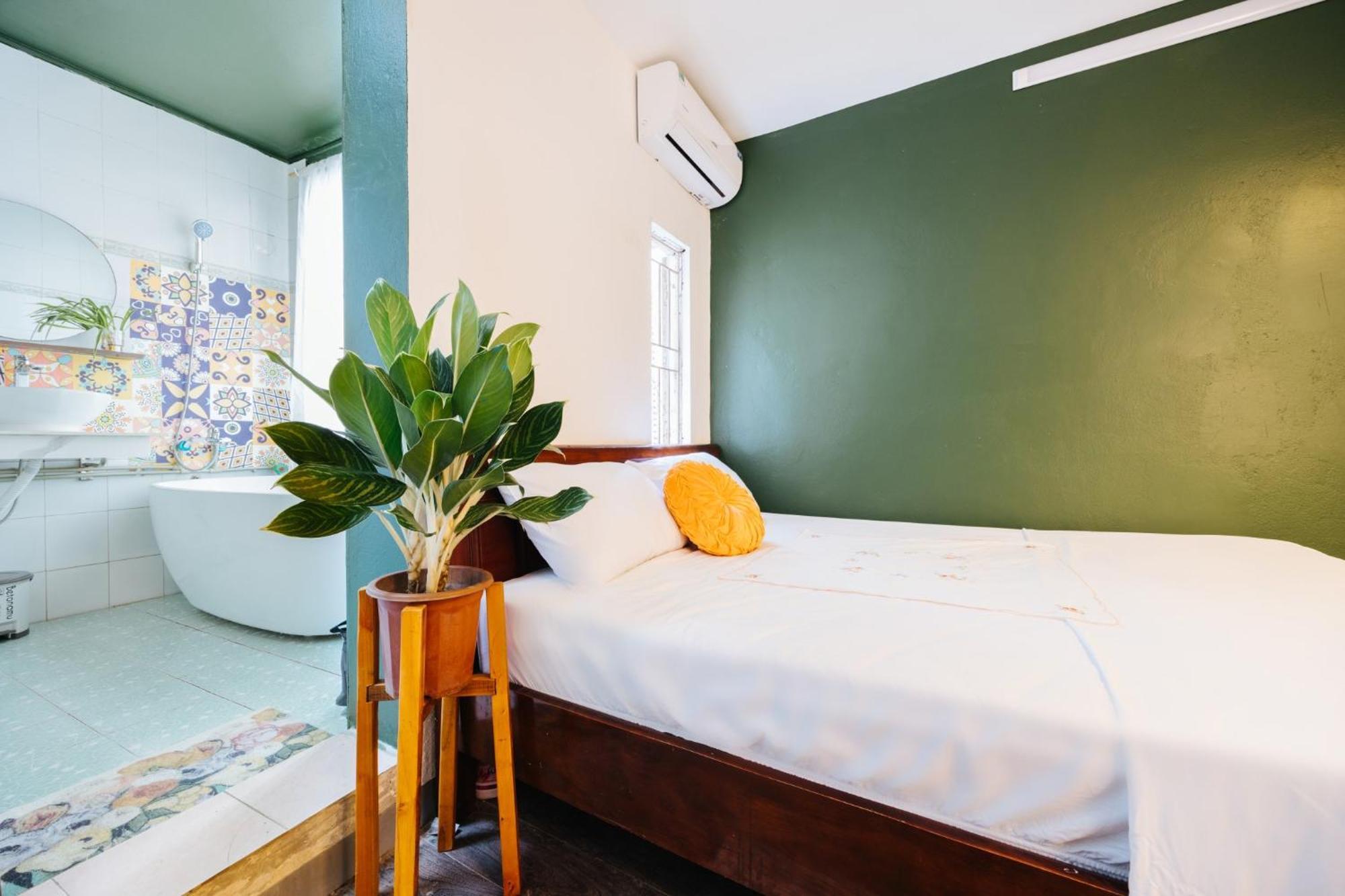 Homestay And Eggcoffee Central Hanoi Old Quarter Exteriör bild