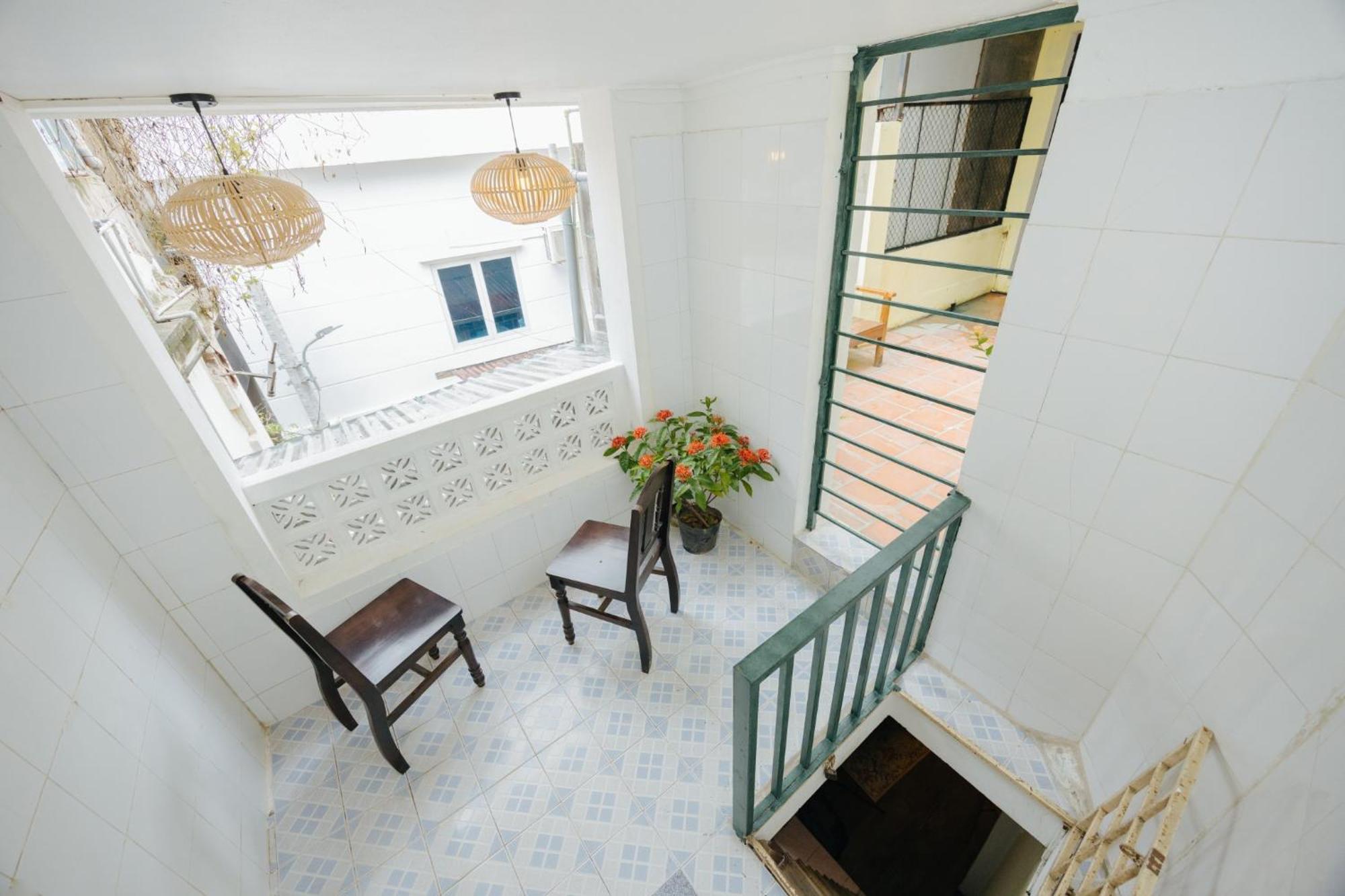 Homestay And Eggcoffee Central Hanoi Old Quarter Exteriör bild