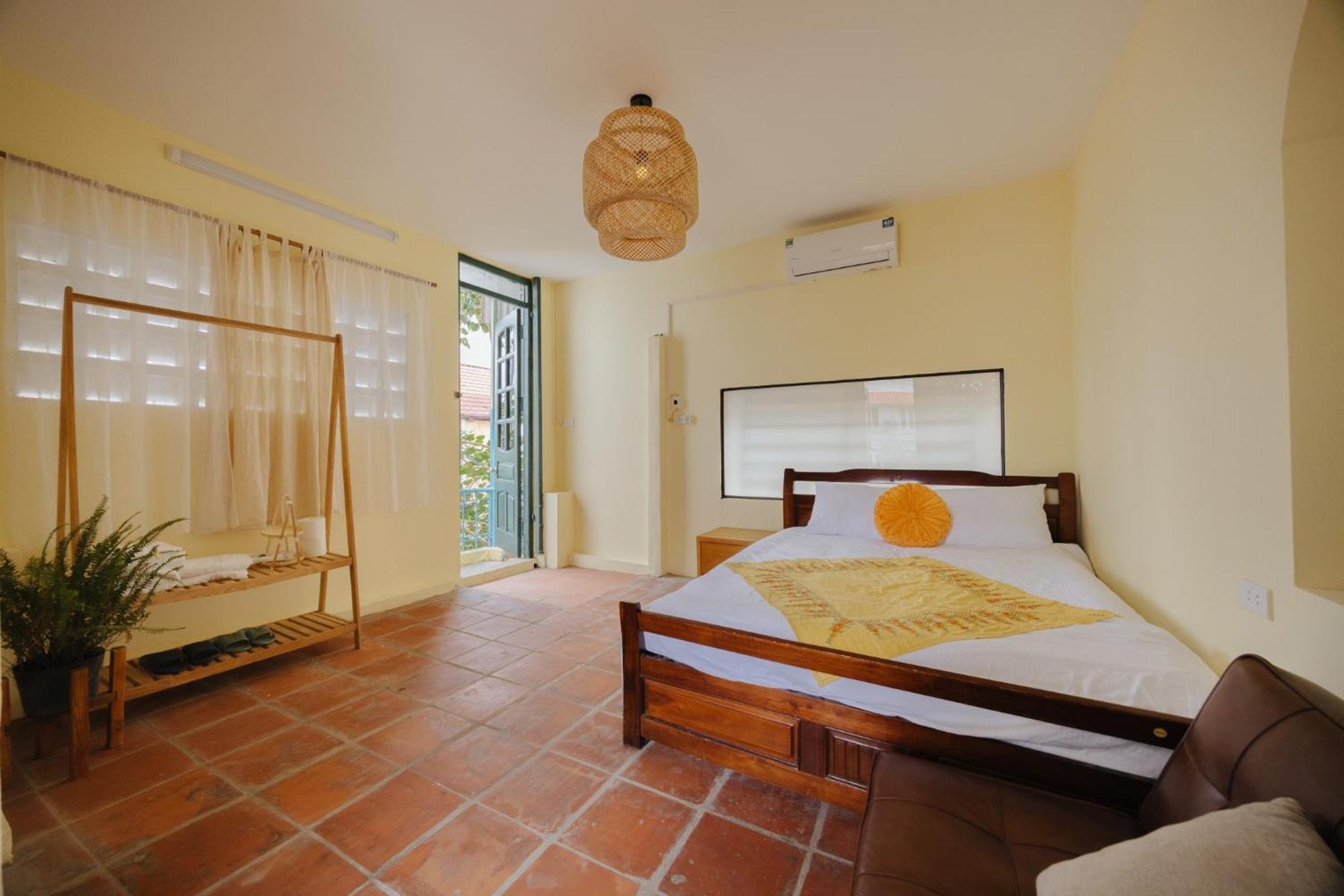 Homestay And Eggcoffee Central Hanoi Old Quarter Exteriör bild