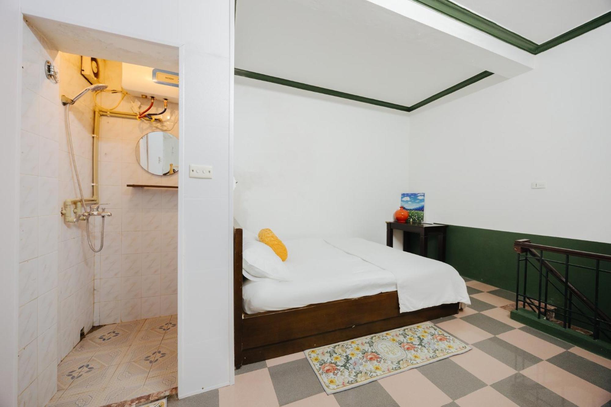 Homestay And Eggcoffee Central Hanoi Old Quarter Exteriör bild