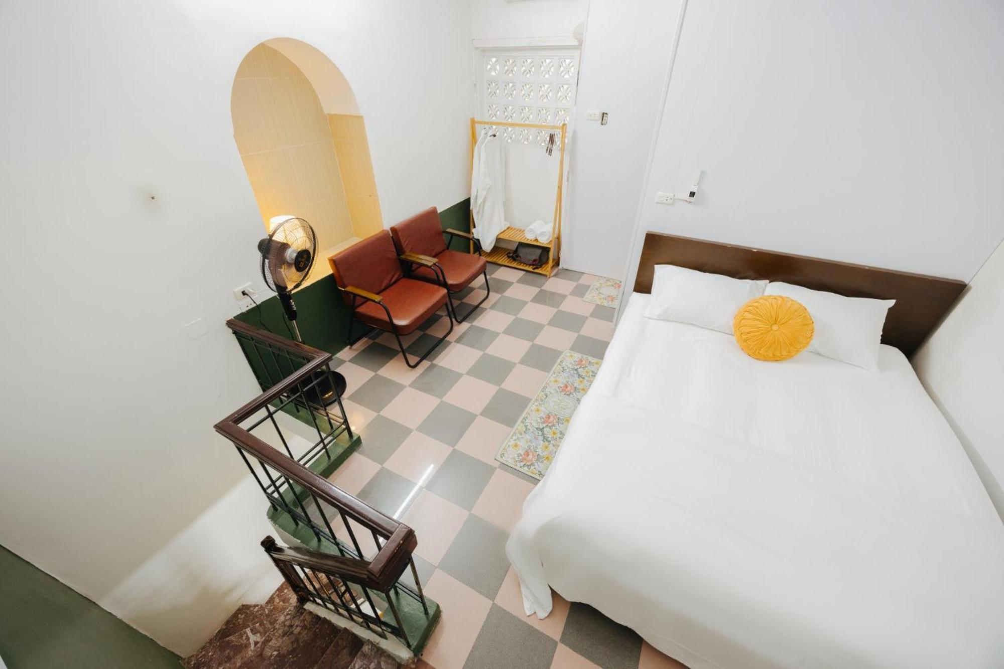 Homestay And Eggcoffee Central Hanoi Old Quarter Exteriör bild